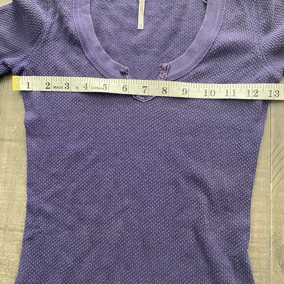 FREE PEOPLE Kombucha Crochet Cuff Thermal Aubergine Purple XS ASO Elena Gilbert - Picture 8 of 11